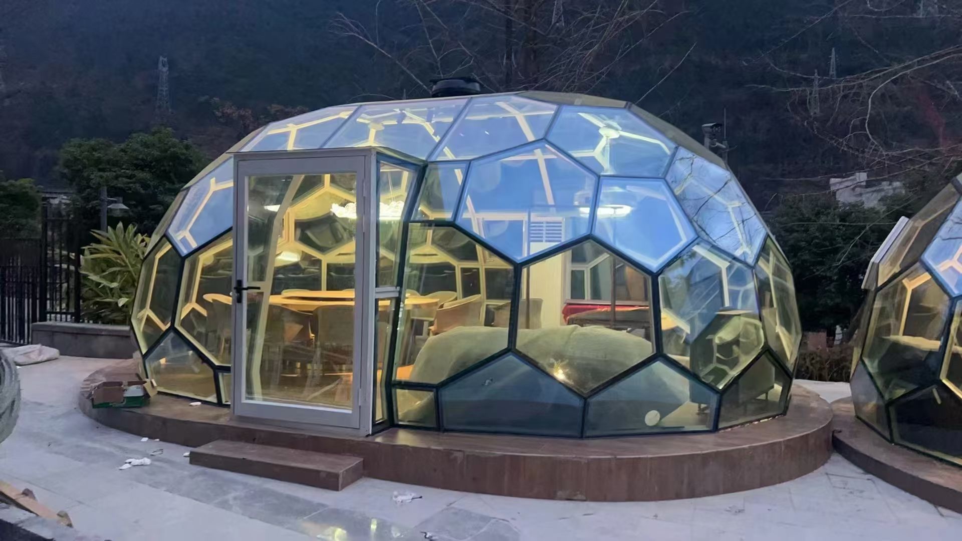Capsule Honeycomb Stargazing House gallery image 7