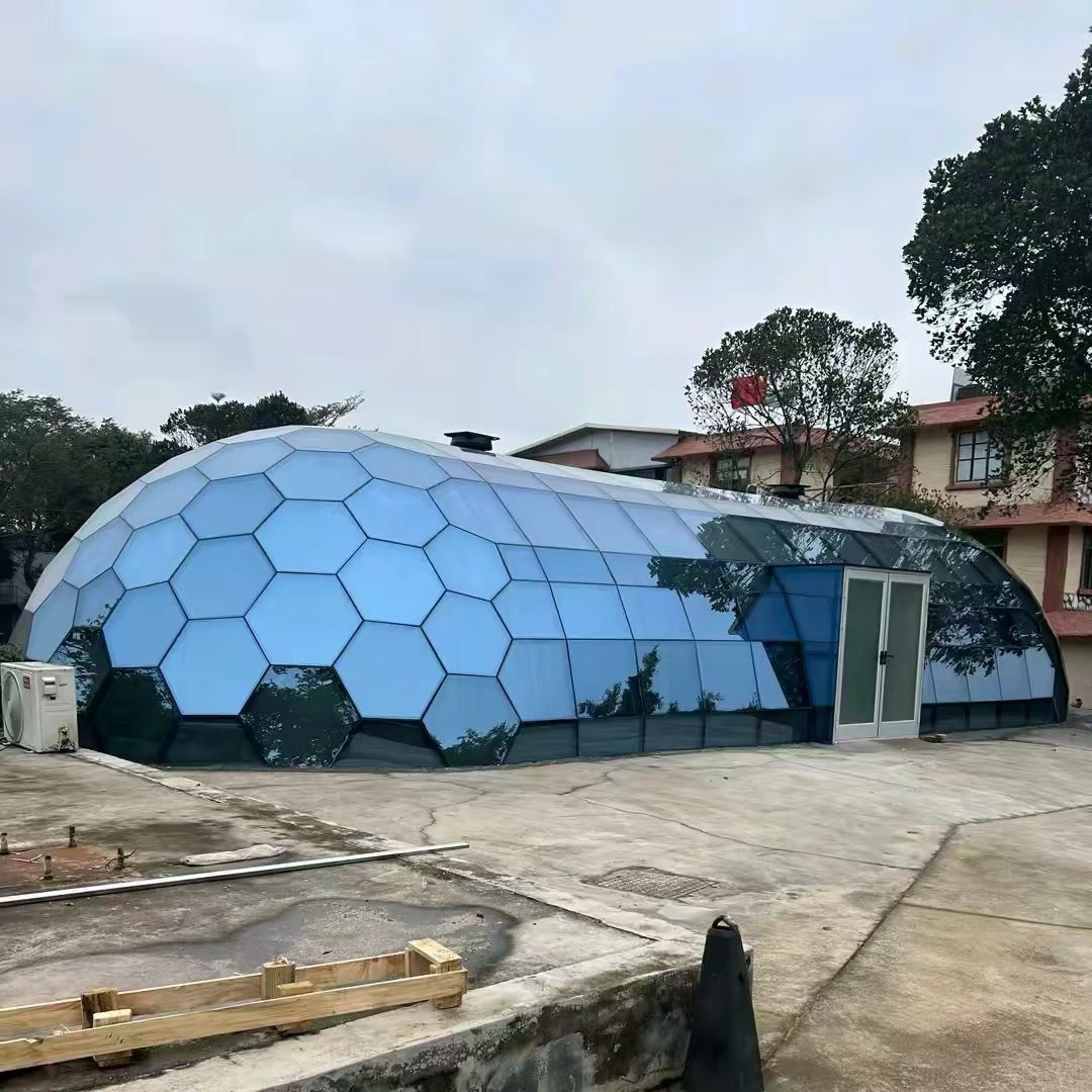 Capsule Honeycomb Stargazing House CH01 glass dome