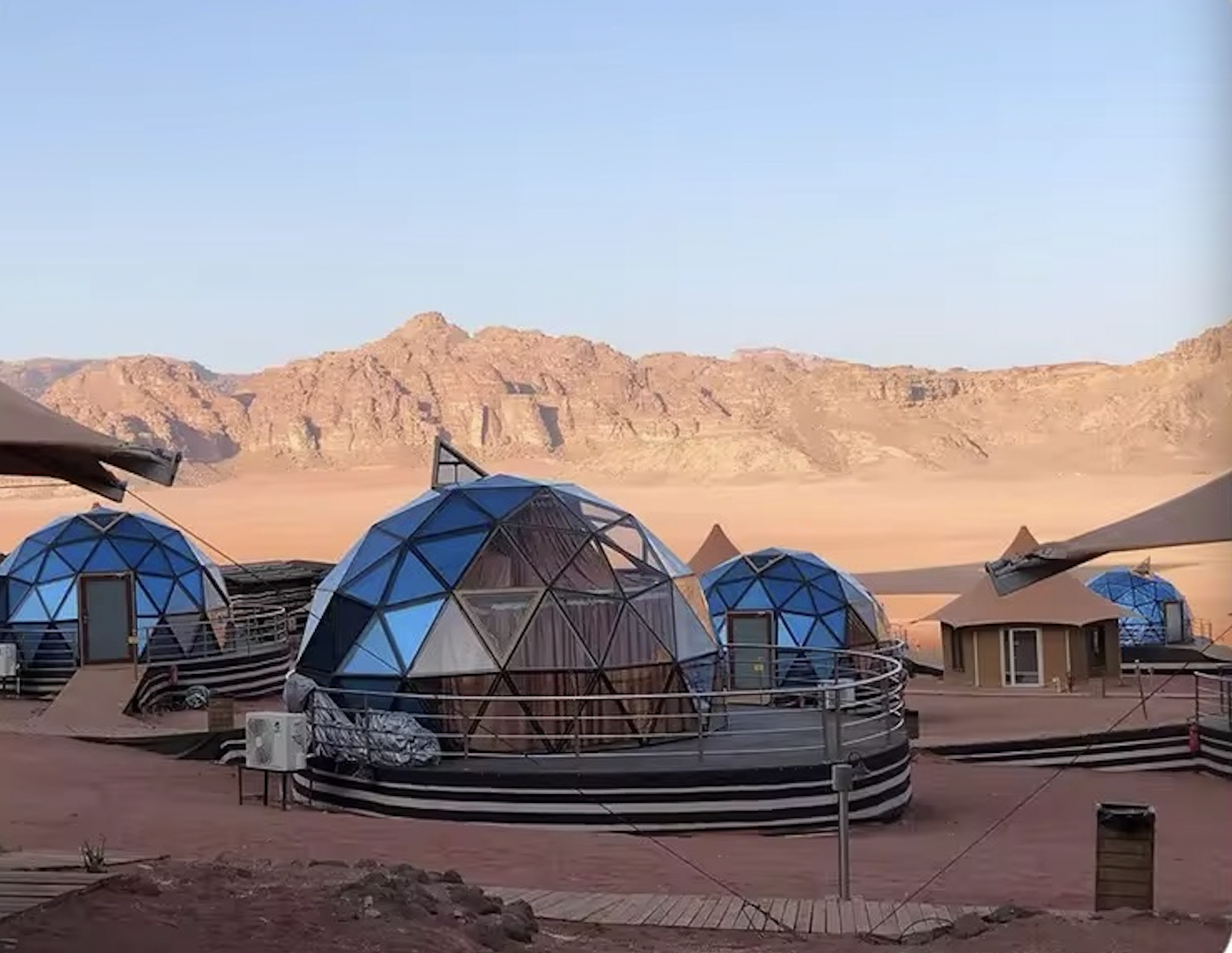 Triangle Glass Stargazing House TG-01 glass dome